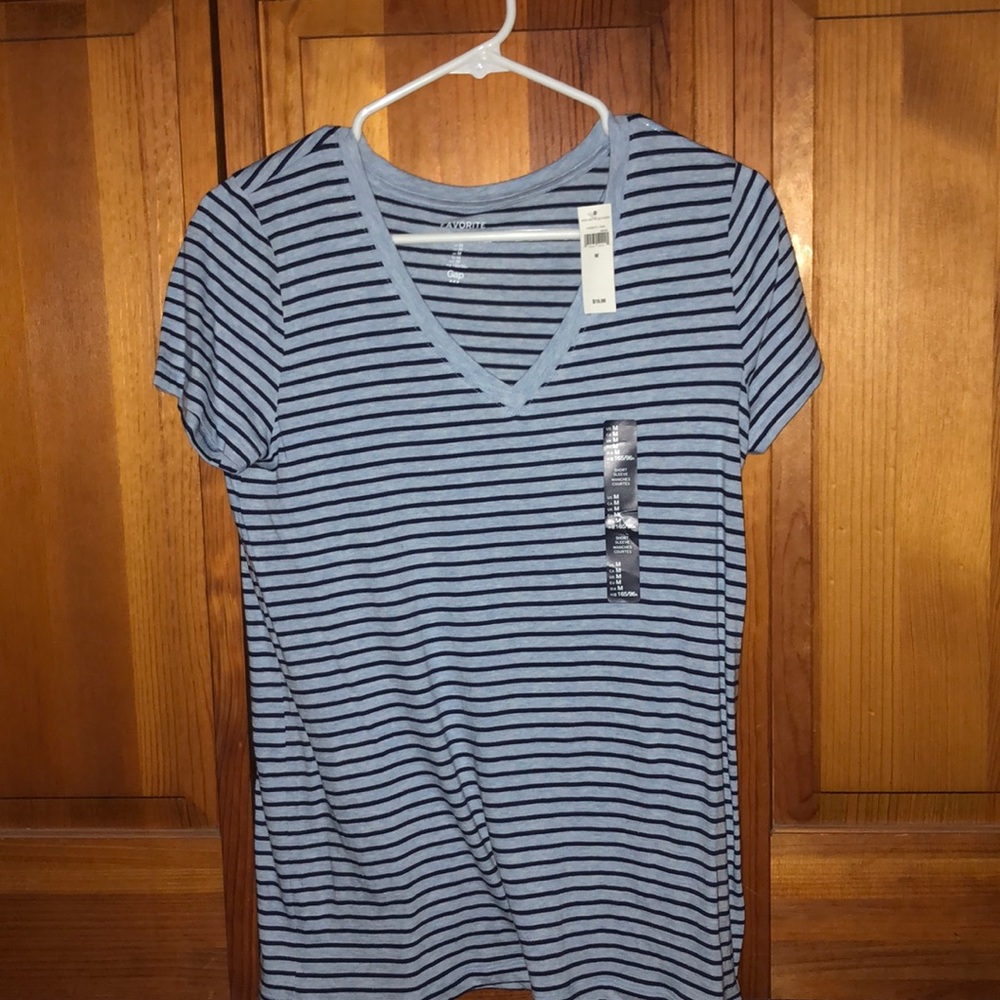 Gap t shirt